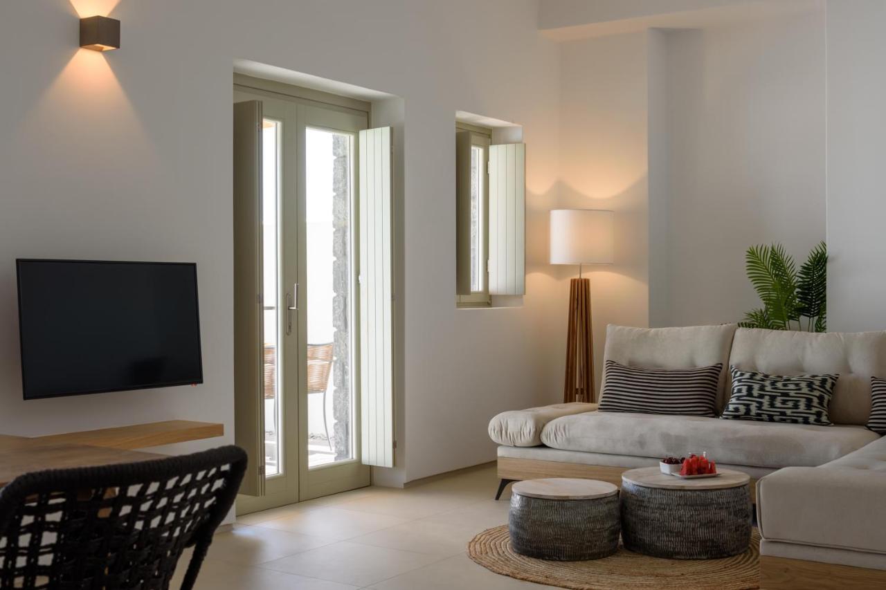 סנטוריני Este Luxury Suites מראה חיצוני תמונה